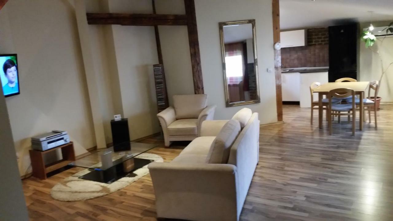 شقة Apartament Central أرادايا المظهر الخارجي الصورة